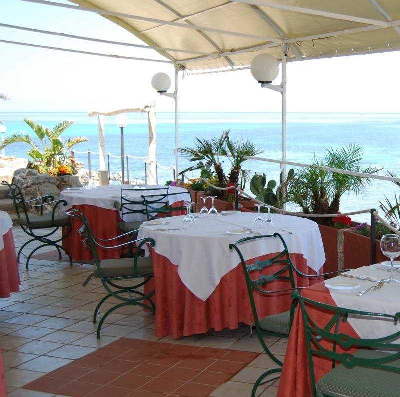 Hotel Sport Club Portorais Carini Exterior photo